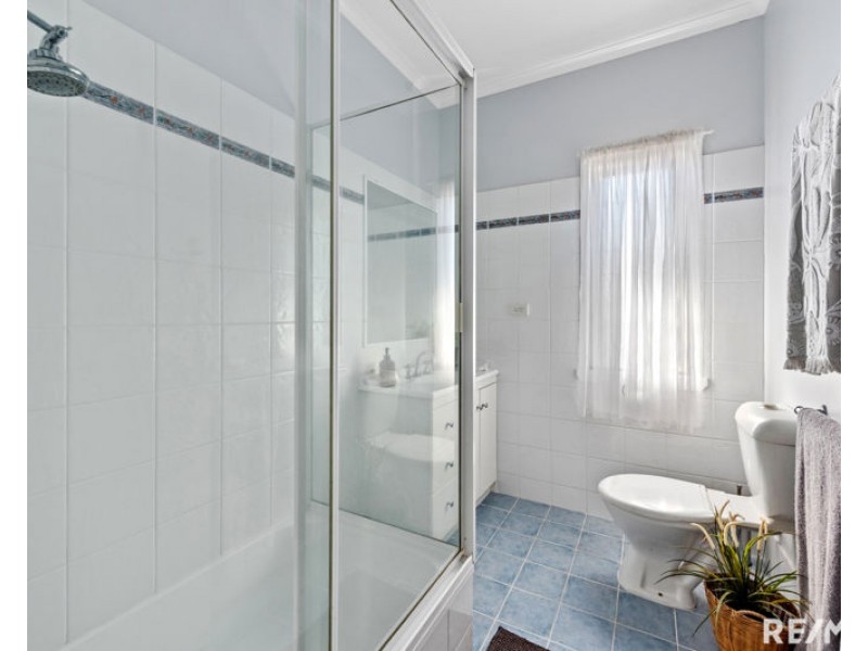 62 Blackwood Road, Deagon QLD 4017