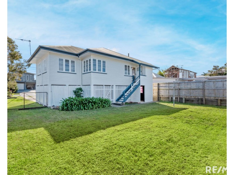 62 Blackwood Road, Deagon QLD 4017