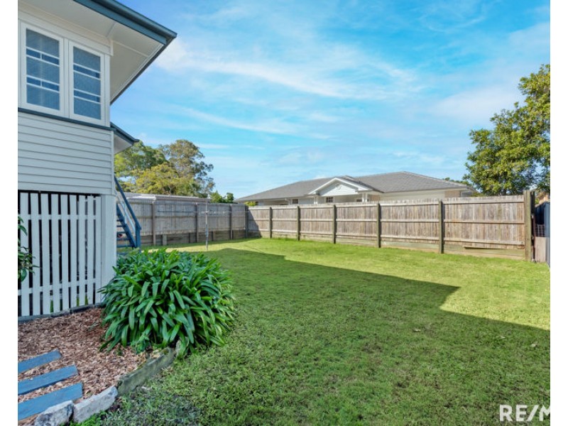 62 Blackwood Road, Deagon QLD 4017