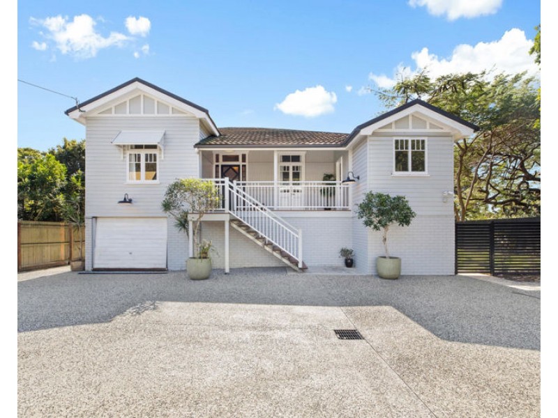 39 Deagon Street, Sandgate QLD 4017