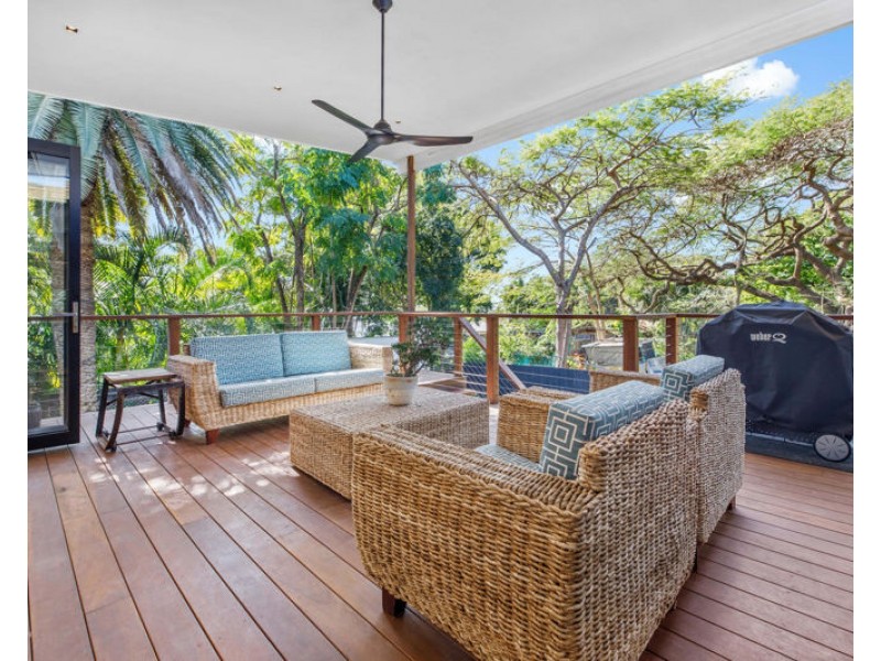 39 Deagon Street, Sandgate QLD 4017