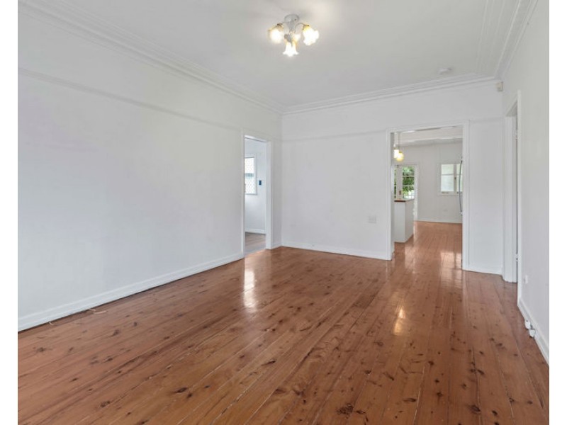 21 Maclean Street, Brighton QLD 4017