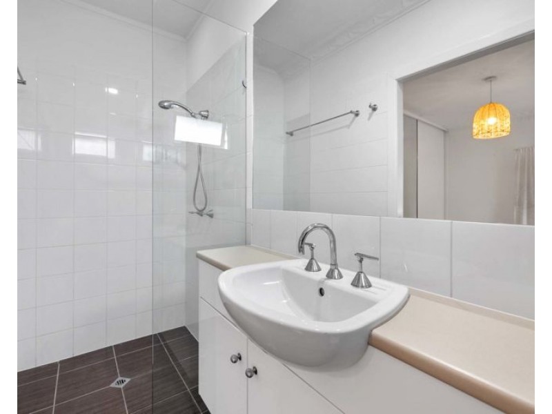 21 Maclean Street, Brighton QLD 4017