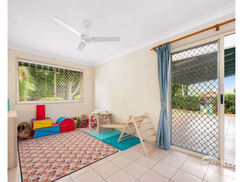 24 Freedom Drive, Kallangur QLD 4503