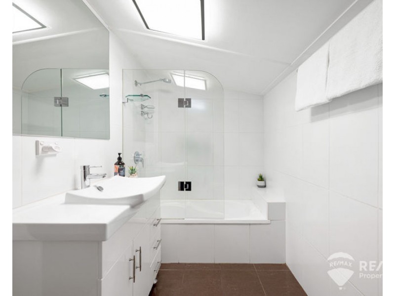 82 Nearra Street, Deagon QLD 4017