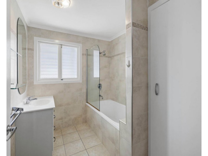 10 Pomona Street, Brighton QLD 4017