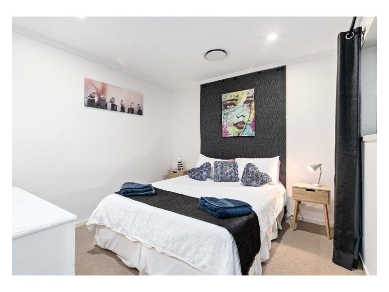 4/15 Percy Street, Redcliffe QLD 4020