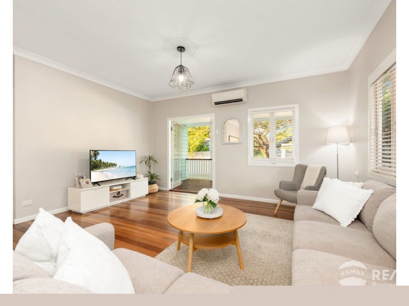 110 Alexandra Street, Sandgate QLD 4017