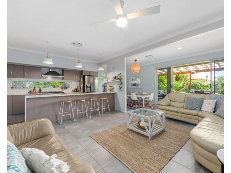 93 Bungama Street, Deagon QLD 4017