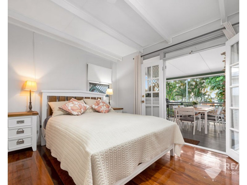 16 Northcote Street, Brighton QLD 4017