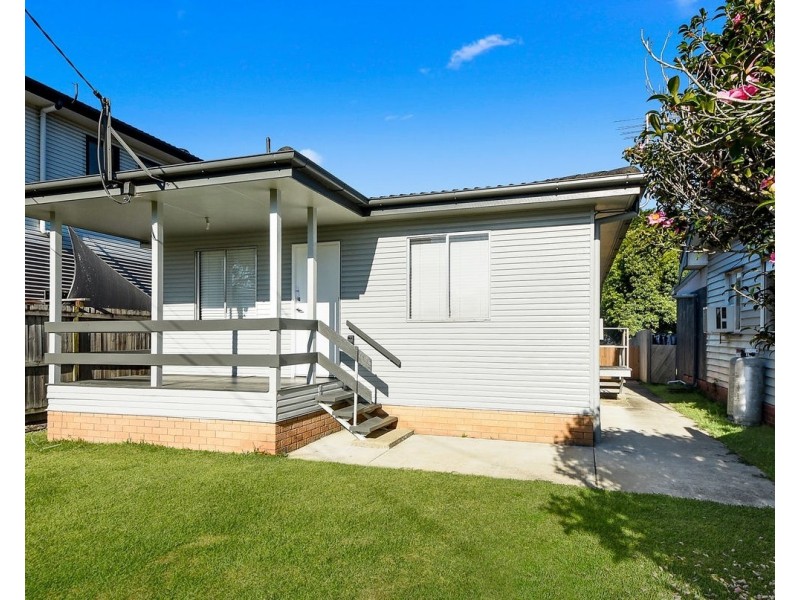 23 Adams Street, Deagon QLD 4017