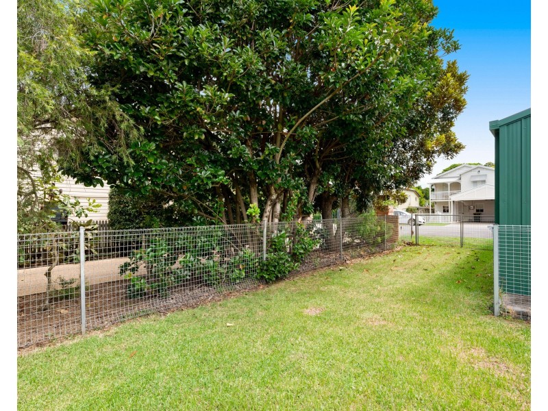 20 Bevington Street, Shorncliffe QLD 4017