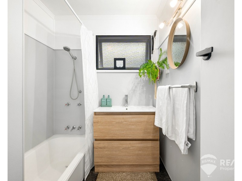 5 Herbert Street, Brighton QLD 4017