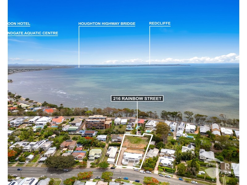 3/216 Rainbow Street, Sandgate QLD 4017