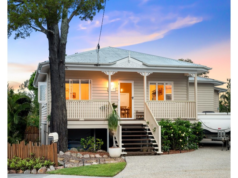 311 Brighton Road, Sandgate QLD 4017