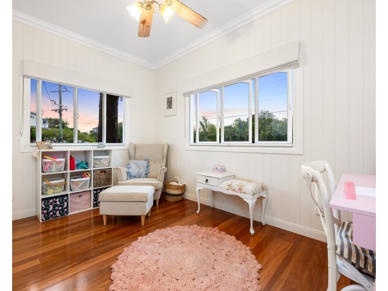 311 Brighton Road, Sandgate QLD 4017