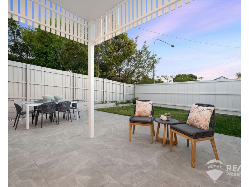 1/216 Rainbow Street, Sandgate QLD 4017