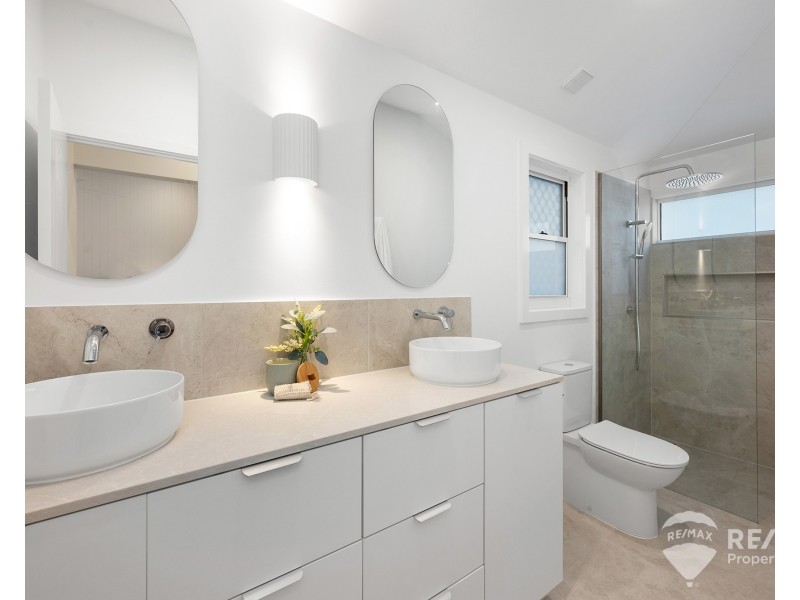 1/216 Rainbow Street, Sandgate QLD 4017