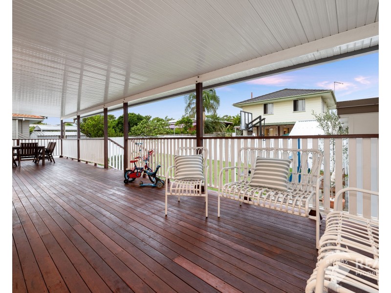 15 Lyonors Street, Bracken Ridge QLD 4017