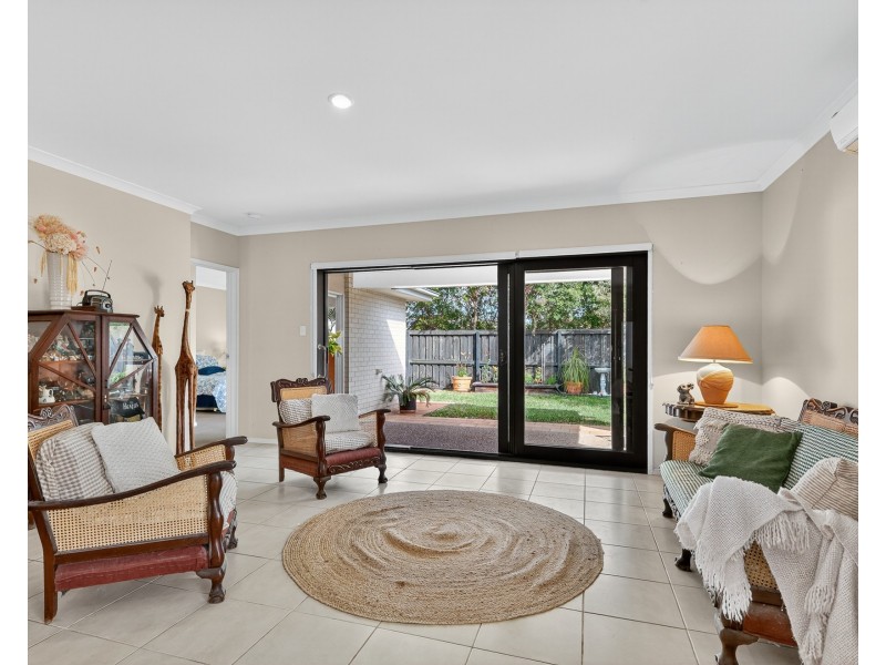 54 Denham Crescent, North Lakes QLD 4509