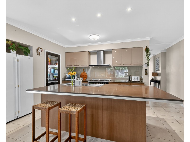 54 Denham Crescent, North Lakes QLD 4509