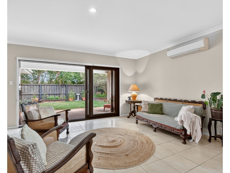 54 Denham Crescent, North Lakes QLD 4509
