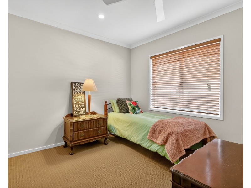 54 Denham Crescent, North Lakes QLD 4509