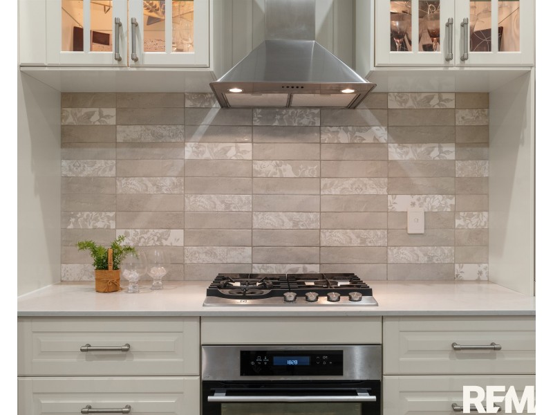 28 Kate Street, Shorncliffe QLD 4017