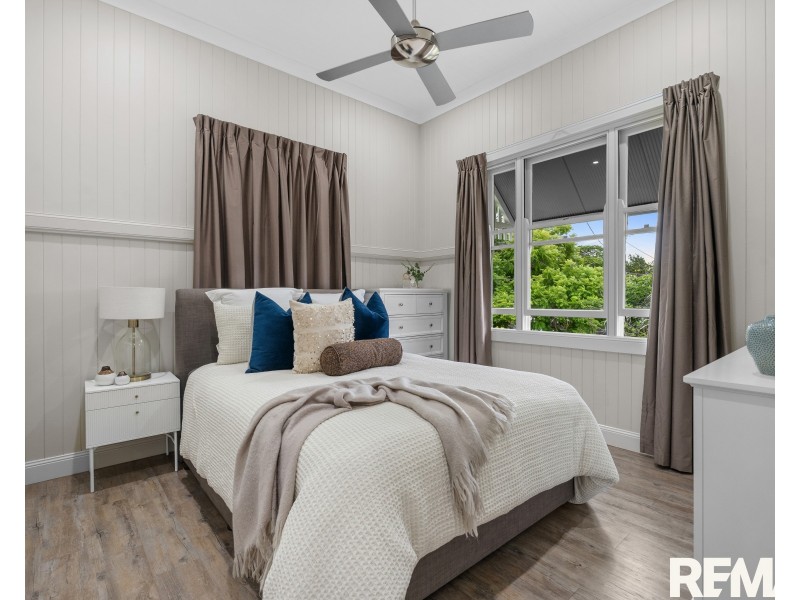 28 Kate Street, Shorncliffe QLD 4017