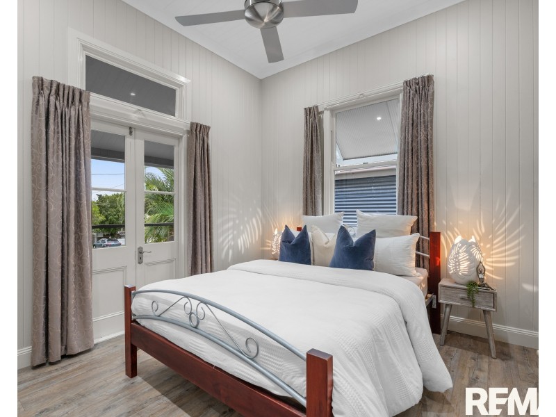 28 Kate Street, Shorncliffe QLD 4017