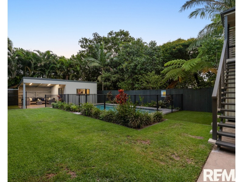 28 Kate Street, Shorncliffe QLD 4017