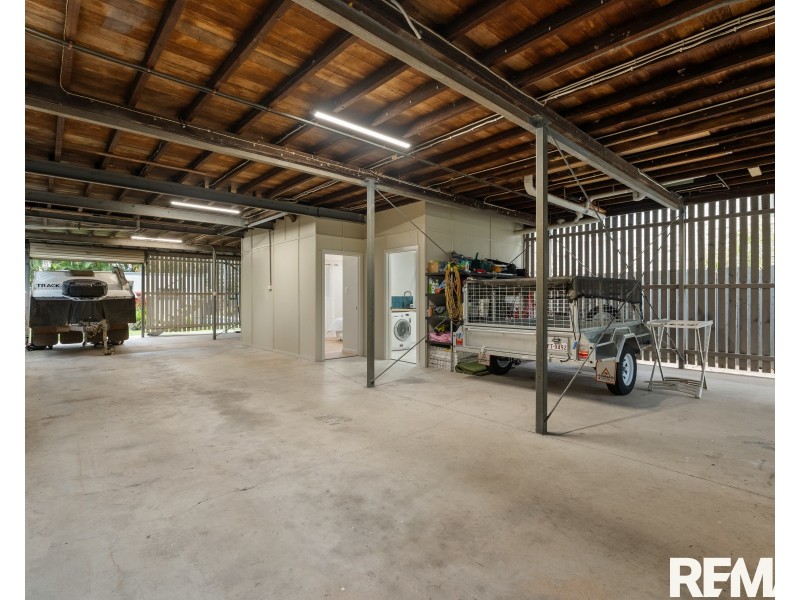 28 Kate Street, Shorncliffe QLD 4017