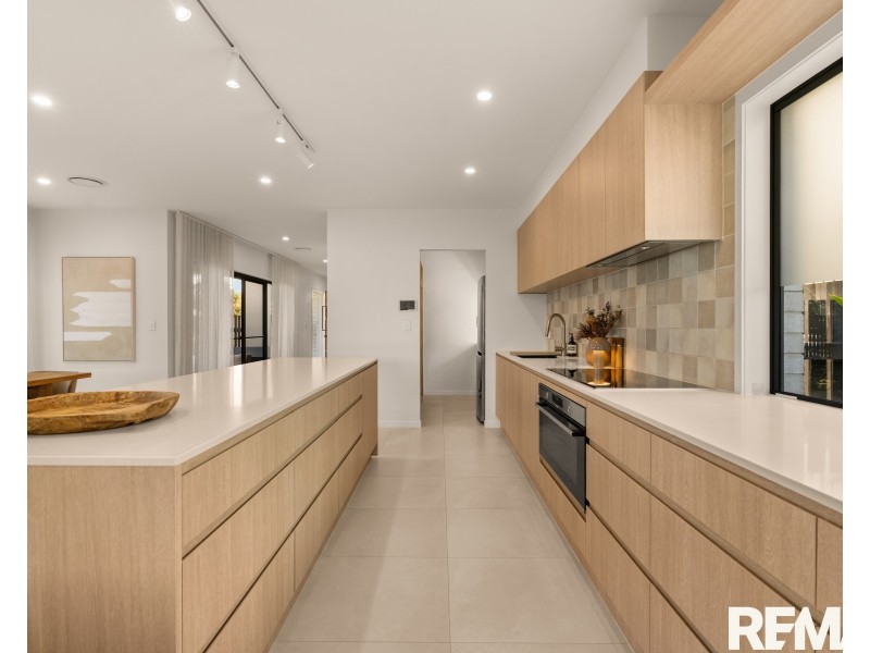 1 Twenty-First Avenue, Brighton QLD 4017