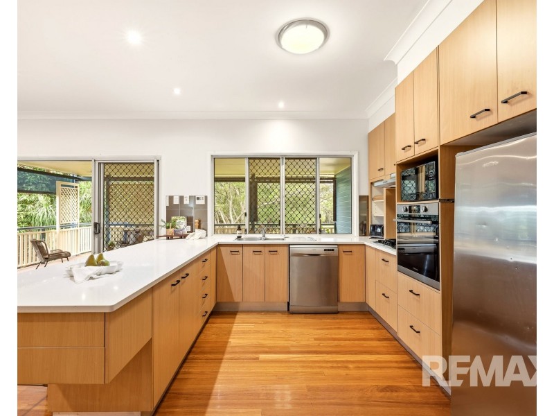 14 Station Road, Deagon QLD 4017