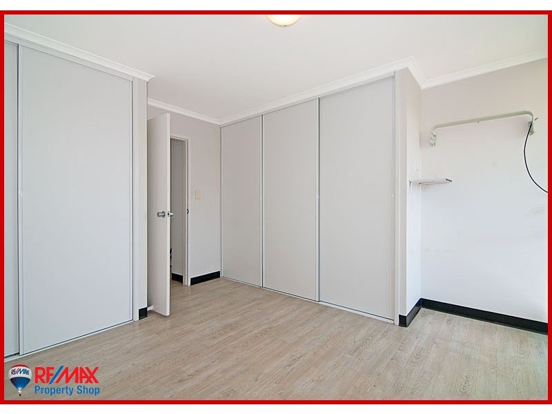 4/31 King Street, Woody Point QLD 4019