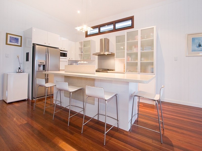 208 Flinders Parade, Sandgate QLD 4017