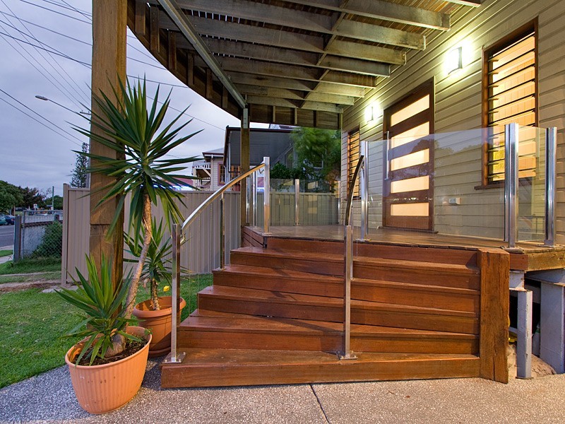 208 Flinders Parade, Sandgate QLD 4017