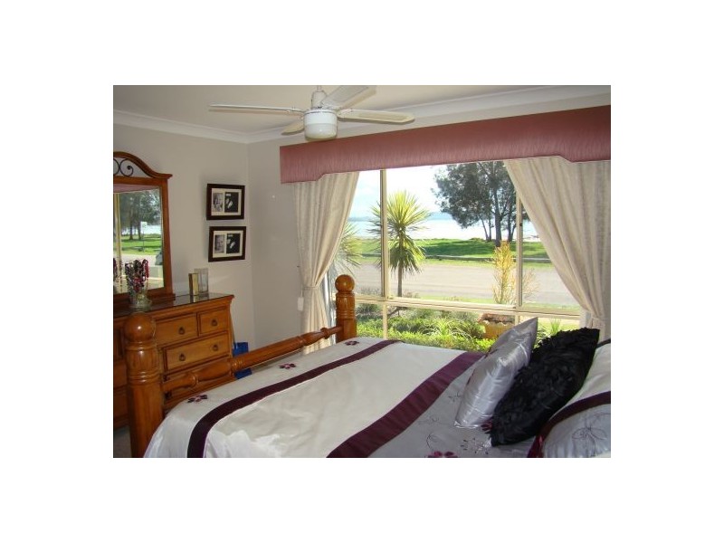 85 Cook Parade, Lemon Tree Passage NSW 2319