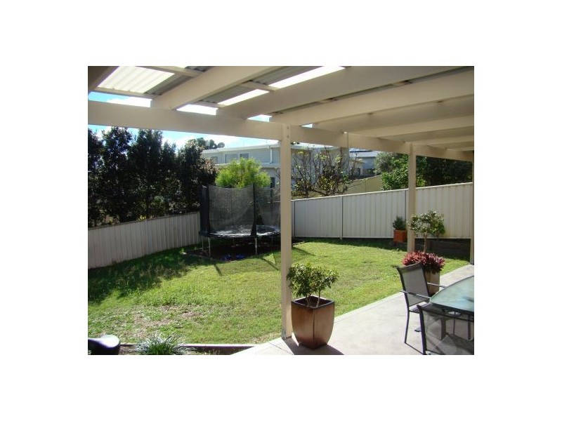 1 Luderick Close, Corlette NSW 2315