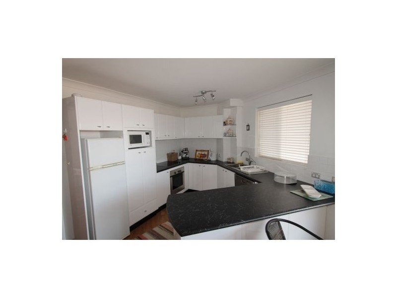 9/6 Thurlow Ave, Nelson Bay NSW 2315