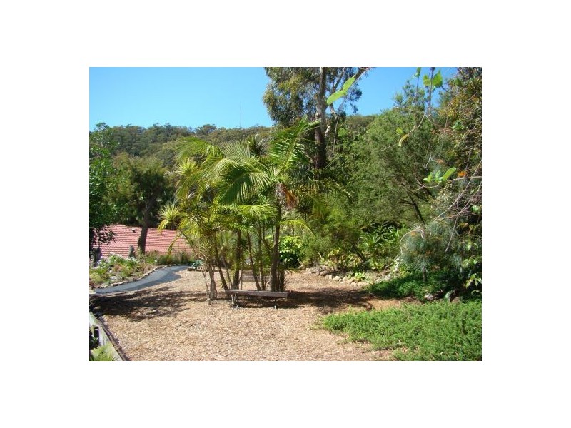 27 Tallean Road, Nelson Bay NSW 2315