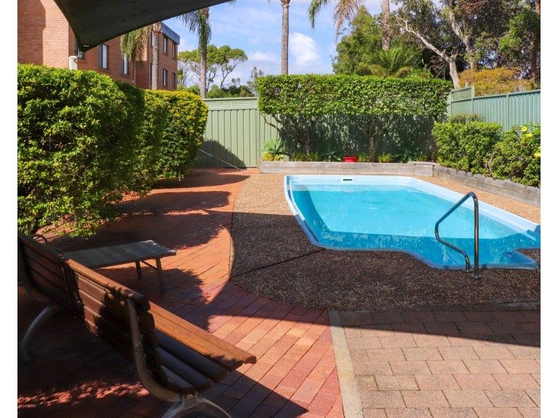 2/5 Mitchell Street, Soldiers Point NSW 2317