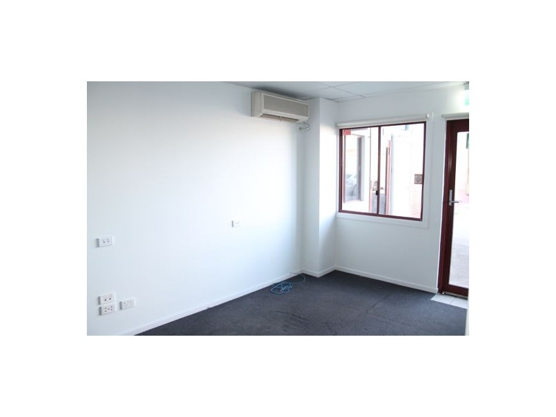 Unit 4 24 Shearwater Drive, Taylors Beach NSW 2316