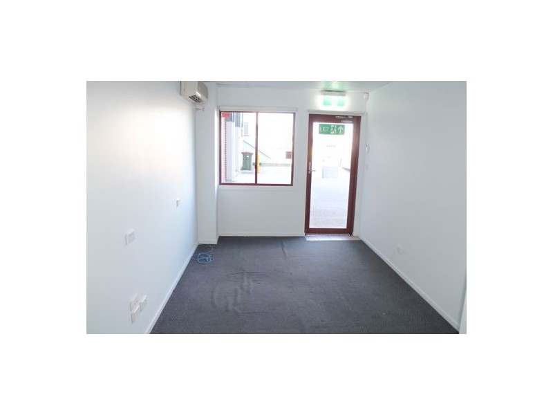 Unit 4 24 Shearwater Drive, Taylors Beach NSW 2316