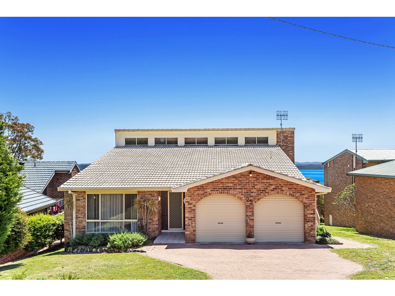 25 Canomii Close, Nelson Bay NSW 2315