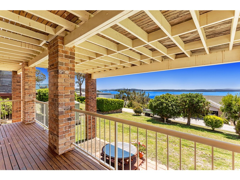 25 Canomii Close, Nelson Bay NSW 2315