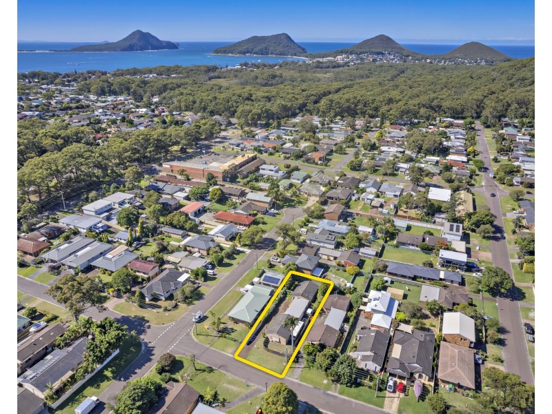 1 & 2/ 11 Wentworth Avenue, Nelson Bay NSW 2315
