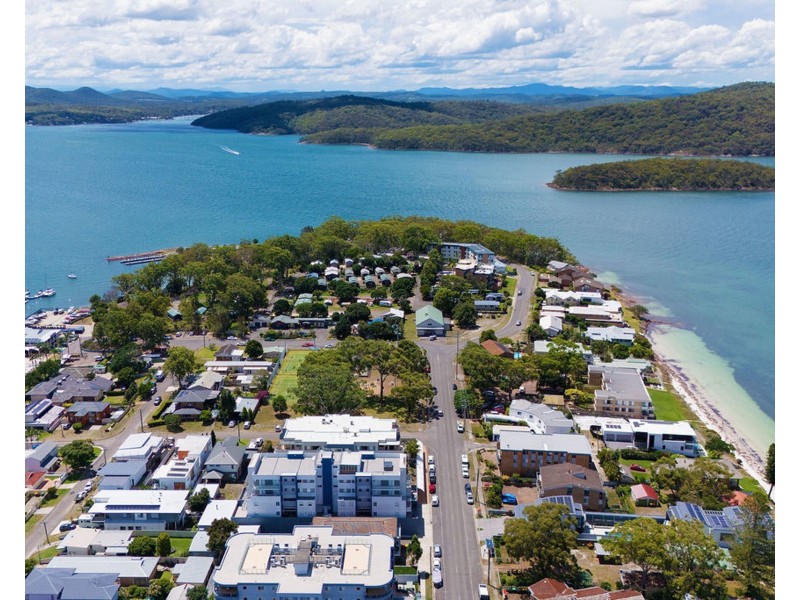 4/13 Soldiers Point Road, Soldiers Point NSW 2317