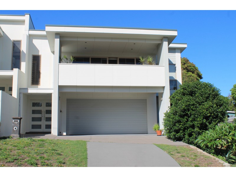 2B Tuna Crescent, Fingal Bay NSW 2315