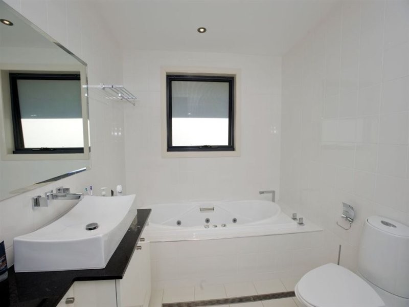 1/28-30 Cromarty Road, Soldiers Point NSW 2317